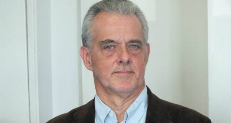 &Sigma;&upsilon;&mu;&pi;&alpha;&rho;ά&tau;&alpha;&xi;&eta; &Pi;&omicron;&lambda;&iota;&tau;ώ&nu;: &Tau;&alpha; &alpha;&pi;ό&nu;&epsilon;&rho;&alpha; &tau;&eta;&sigmaf; &beta;&epsilon;&beta;&iota;&alpha;&sigma;&mu;έ&nu;&eta;&sigmaf; &pi;&alpha;&rho;&alpha;ί&tau;&eta;&sigma;&eta;&sigmaf; &Kappa;&alpha;&lambda;&omicron;&gamma;ή&rho;&omicron;&upsilon;