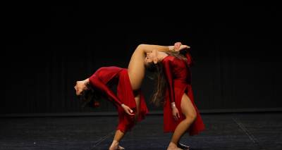 &Sigma;&pi;&omicron;&upsilon;&delta;&alpha;ί&alpha; &delta;&iota;ά&kappa;&rho;&iota;&sigma;&eta; &tau;&omicron;&upsilon; &Phi;&omicron;&iota;&tau;&eta;&tau;&iota;&kappa;&omicron;ύ &Sigma;&upsilon;&lambda;&lambda;ό&gamma;&omicron;&upsilon; &tau;&eta;&sigmaf; &Lambda;ή&mu;&nu;&omicron;&upsilon; &sigma;&tau;&omicron;&nu; &Pi;&alpha;&nu;&epsilon;&lambda;&lambda;ή&nu;&iota;&omicron; &Delta;&iota;&alpha;&gamma;&omega;&nu;&iota;&sigma;&mu;ό &chi;&omicron;&rho;&omicron;ύ (photos)