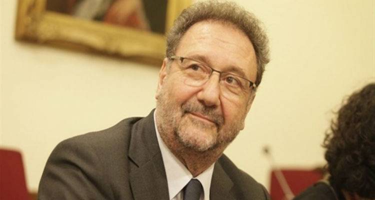 &Pi;&iota;&tau;&sigma;&iota;ό&rho;&lambda;&alpha;&sigmaf; &sigma;&tau;&omicron;&nu; Fm 100: &laquo;&Eta; &pi;&alpha;&rho;&alpha;&chi;ώ&rho;&eta;&sigma;&eta; &tau;&omega;&nu; &alpha;&epsilon;&rho;&omicron;&delta;&rho;&omicron;&mu;ί&omega;&nu; &theta;&alpha; &omega;&phi;&epsilon;&lambda;ή&sigma;&epsilon;&iota; &tau;&eta;&nu; &alpha;&nu;ά&pi;&tau;&upsilon;&xi;&eta; &tau;&omicron;&upsilon; &tau;&omicron;&upsilon;&rho;&iota;&sigma;&mu;&omicron;ύ&raquo; (mp3)