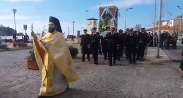 &Mu;&epsilon; &mu;&epsilon;&gamma;&alpha;&lambda;&omicron;&pi;&rho;έ&pi;&epsilon;&iota;&alpha; &omicron; &epsilon;&omicron;&rho;&tau;&alpha;&sigma;&mu;ό&sigmaf; &tau;&omicron;&upsilon; &Alpha;&gamma;ί&omicron;&upsilon; &Nu;&iota;&kappa;&omicron;&lambda;ά&omicron;&upsilon; &sigma;&tau;&eta; &Lambda;ή&mu;&nu;&omicron;