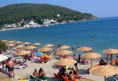 &Epsilon;&pi;&epsilon;&kappa;&tau;&epsilon;ί&nu;&epsilon;&tau;&alpha;&iota; &tau;&omicron; &pi;&lambda;&alpha;&phi;ό&nu; &tau;&iota;&mu;ώ&nu; &sigma;&tau;&iota;&sigmaf; &omicron;&rho;&gamma;&alpha;&nu;&omega;&mu;έ&nu;&epsilon;&sigmaf; &pi;&alpha;&rho;&alpha;&lambda;ί&epsilon;&sigmaf; &gamma;&iota;&alpha; &nu;&epsilon;&rho;ό, &kappa;&alpha;&phi;έ&delta;&epsilon;&sigmaf;, &tau;&omicron;&sigma;&tau;
