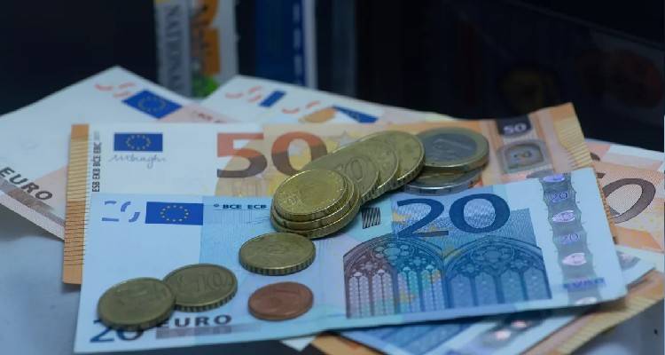 &Omicron;&Pi;&Epsilon;&Kappa;&Alpha;: &Pi;ό&tau;&epsilon; &theta;&alpha; &kappa;&alpha;&tau;&alpha;&beta;&lambda;&eta;&theta;&omicron;ύ&nu; &tau;&alpha; &epsilon;&pi;&iota;&delta;ό&mu;&alpha;&tau;&alpha; -&Pi;&omicron;&sigma;ό 176,5 &epsilon;&kappa;&alpha;&tau;. &epsilon;&upsilon;&rho;ώ &sigma;&epsilon; 734.260 &delta;&iota;&kappa;&alpha;&iota;&omicron;ύ&chi;&omicron;&upsilon;&sigmaf;