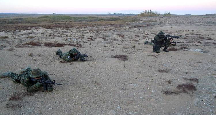 &laquo;&Pi;&upsilon;&rho; &kappa;&alpha;&iota; &Kappa;ί&nu;&eta;&sigma;&eta;&raquo; &alpha;&pi;ό &tau;&eta; &Lambda;έ&sigma;&chi;&eta; &Epsilon;&phi;έ&delta;&rho;&omega;&nu; &Epsilon;&nu;ό&pi;&lambda;&omega;&nu; &Delta;&upsilon;&nu;ά&mu;&epsilon;&omega;&nu; &Lambda;ή&mu;&nu;&omicron;&upsilon; (photos)