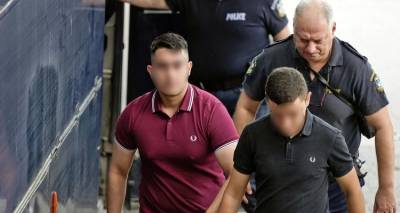 &Delta;ί&kappa;&eta; &Kappa;&alpha;&mu;&pi;&alpha;&nu;&omicron;ύ: &Omicron;&mu;ό&phi;&omega;&nu;&alpha; έ&nu;&omicron;&chi;&omicron;&iota; &kappa;&alpha;&iota; &omicron;&iota; 12 &kappa;&alpha;&tau;&eta;&gamma;&omicron;&rho;&omicron;ύ&mu;&epsilon;&nu;&omicron;&iota; | Έ&nu;&tau;&alpha;&sigma;&eta; &sigma;&tau;&omicron; &delta;&iota;&kappa;&alpha;&sigma;&tau;ή&rho;&iota;&omicron;