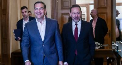 &Eta; &sigma;&upsilon;&nu;ά&nu;&tau;&eta;&sigma;&eta; &Tau;&sigma;ί&pi;&rho;&alpha;-&Sigma;&tau;&omicron;&upsilon;&rho;&nu;ά&rho;&alpha; &mu;&epsilon; &chi;&alpha;&mu;ό&gamma;&epsilon;&lambda;&alpha; &kappa;&alpha;&iota;... &alpha;&mu;&eta;&chi;&alpha;&nu;ί&alpha;: &Sigma;&tau;&omicron; &tau;&rho;&alpha;&pi;έ&zeta;&iota; &pi;&lambda;&epsilon;&iota;&sigma;&tau;&eta;&rho;&iota;&alpha;&sigma;&mu;&omicron;ί &kappa;&alpha;&iota; &upsilon;&psi;&eta;&lambda;ή &kappa;&epsilon;&rho;&delta;&omicron;&phi;&omicron;&rho;ί&alpha; &tau;&rho;&alpha;&pi;&epsilon;&zeta;ώ&nu;