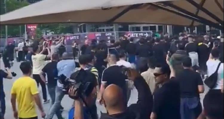 &Sigma;&omicron;&beta;&alpha;&rho;ά &epsilon;&pi;&epsilon;&iota;&sigma;ό&delta;&iota;&alpha; &tau;ώ&rho;&alpha; &sigma;&tau;&omicron; &Beta;&epsilon;&rho;&omicron;&lambda;ί&nu;&omicron; &pi;&rho;&iota;&nu; &tau;&omicron; &Pi;&alpha;&nu;&alpha;&theta;&eta;&nu;&alpha;ϊ&kappa;ό&sigmaf;-&Phi;&epsilon;&nu;&epsilon;&rho;&mu;&pi;&alpha;&chi;&tau;&sigma;έ!