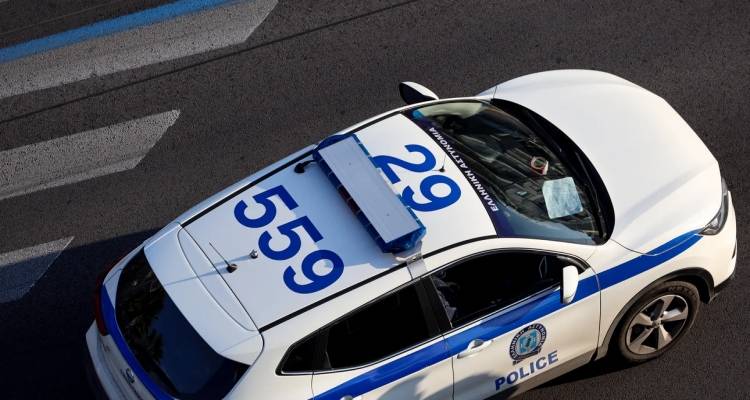 Συνελήφθη στη Σκιάθο άνδρας που φέρεται να σκότωσε μητέρα και βρέφος στη Ρώμη