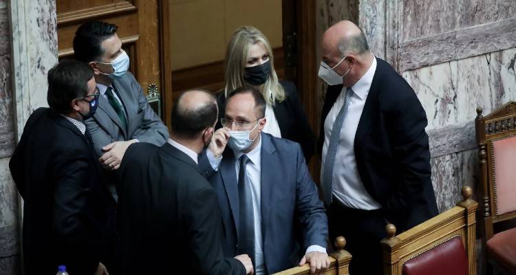 &Sigma;&upsilon;&nu;&epsilon;&pi;&iota;&mu;έ&lambda;&epsilon;&iota;&alpha;: &Pi;έ&rho;&alpha;&sigma;&epsilon; &mu;&epsilon; 156 &laquo;&nu;&alpha;&iota;&raquo; | &Kappa;&alpha;&tau;&alpha;&psi;ή&phi;&iota;&sigma;&alpha;&nu; &Gamma;&iota;&alpha;&nu;&nu;ά&kappa;&omicron;&upsilon;-&Omicron;&lambda;&gamma;&alpha; &Kappa;&epsilon;&phi;&alpha;&lambda;&omicron;&gamma;&iota;ά&nu;&nu;&eta;