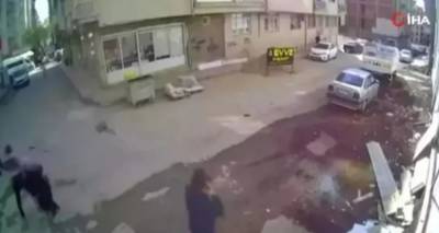 Βίντεο-σοκ από τον σεισμό στην Τουρκία: «Θα ακολουθήσουν μετασεισμοί», προειδοποιεί ειδικός