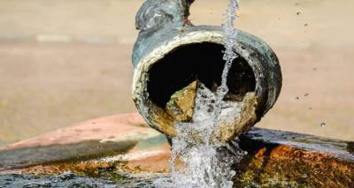 Όταν το πόσιμο και το θαλασσινό νερό μολύνονται