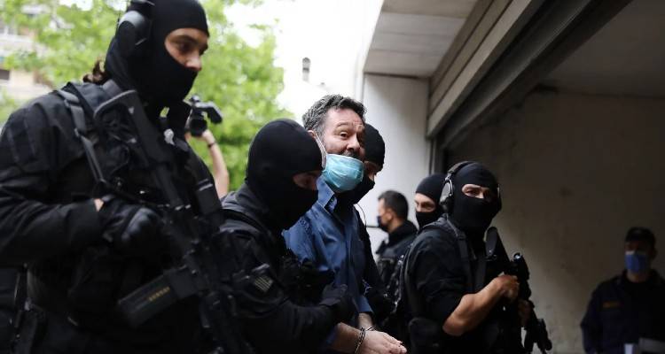 &Gamma;&iota;ά&nu;&nu;&eta;&sigmaf; &Lambda;&alpha;&gamma;ό&sigmaf;: &Alpha;&pi;ό &tau;&eta;&nu; &alpha;&sigma;&upsilon;&lambda;ί&alpha; &tau;&omega;&nu; &Beta;&rho;&upsilon;&xi;&epsilon;&lambda;&lambda;ώ&nu; &sigma;&tau;&eta; &phi;&upsilon;&lambda;&alpha;&kappa;ή -&Pi;&rho;&omicron;&kappa;&lambda;&eta;&tau;&iota;&kappa;ό&sigmaf; &kappa;&alpha;&iota; &alpha;&mu;&epsilon;&tau;&alpha;&nu;ό&eta;&tau;&omicron;&sigmaf;, &tau;&omicron; &alpha;&pi;ί&sigma;&tau;&epsilon;&upsilon;&tau;&omicron; &alpha;ί&tau;&eta;&mu;ά &tau;&omicron;&upsilon;