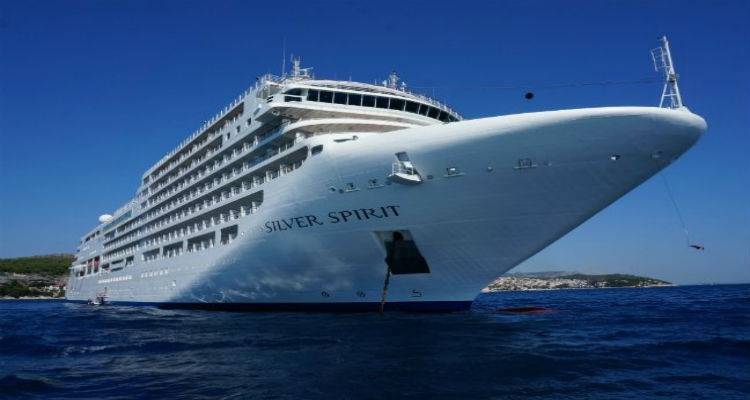 300 &epsilon;&pi;&iota;&sigma;&kappa;έ&pi;&tau;&epsilon;&sigmaf; &sigma;ή&mu;&epsilon;&rho;&alpha; &sigma;&tau;&eta; &Lambda;ή&mu;&nu;&omicron; &mu;&epsilon; &tau;&omicron; &laquo;Silver Spirit&raquo; | &Tau;&omicron; &Sigma;ά&beta;&beta;&alpha;&tau;&omicron; &nu;έ&omicron;&sigmaf; &kappa;&alpha;&tau;ά&pi;&lambda;&omicron;&upsilon;&sigmaf; &kappa;&rho;&omicron;&upsilon;&alpha;&zeta;&iota;&epsilon;&rho;ό&pi;&lambda;&omicron;&iota;&omicron;&upsilon;