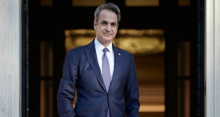&Sigma;&tau;&eta; &Chi;ί&omicron; &sigma;ή&mu;&epsilon;&rho;&alpha; &omicron; &Mu;&eta;&tau;&sigma;&omicron;&tau;ά&kappa;&eta;&sigmaf; -&Epsilon;&pi;ί&sigma;&kappa;&epsilon;&psi;&eta; &mu;&epsilon; &sigma;&upsilon;&mu;&beta;&omicron;&lambda;&iota;&sigma;&mu;&omicron;ύ&sigmaf; &kappa;&alpha;&iota; &mu;&eta;&nu;ύ&mu;&alpha;&tau;&alpha; &pi;&rho;&omicron;&sigmaf; &tau;&eta;&nu; &Tau;&omicron;&upsilon;&rho;&kappa;ί&alpha;