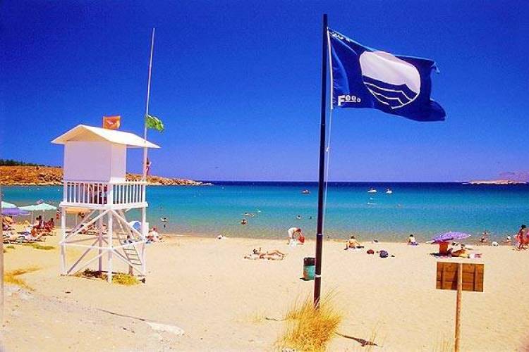4 Γαλάζιες Σημαίες φέτος στη Λήμνο | Στη 2η θέση και πάλι παγκοσμίως η Ελλάδα