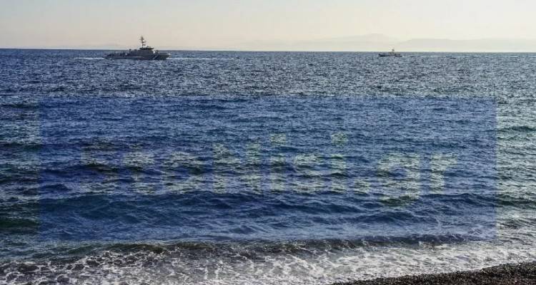 &Nu;&alpha;&upsilon;ά&gamma;&iota;&omicron; &sigma;&tau;&eta; &Lambda;έ&sigma;&beta;&omicron;: &Tau;&omicron;&upsilon;&lambda;ά&chi;&iota;&sigma;&tau;&omicron;&nu; &epsilon;&pi;&tau;ά &nu;&epsilon;&kappa;&rho;&omicron;ί &sigma;&tau;&eta;&nu; &pi;&alpha;&rho;&alpha;&lambda;ί&alpha; &tau;&eta;&sigmaf; &Epsilon;&pi;ά&nu;&omega; &Sigma;&kappa;ά&lambda;&alpha;&sigmaf;