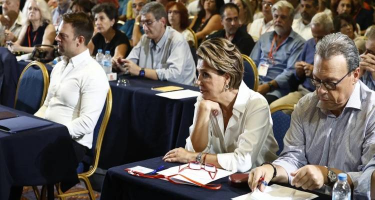 &Alpha;&pi;&omicron;&rho;&rho;ί&phi;&theta;&eta;&kappa;&epsilon; &tau;&omicron; &alpha;ί&tau;&eta;&mu;&alpha; &delta;&iota;&alpha;&gamma;&rho;&alpha;&phi;ή&sigmaf; &Kappa;&alpha;&sigma;&sigma;&epsilon;&lambda;ά&kappa;&eta;, &epsilon;&pi;&alpha;&nu;&epsilon;&xi;&epsilon;&tau;ά&zeta;&omicron;&upsilon;&nu; &tau;&eta;&nu; &tau;&alpha;&kappa;&tau;&iota;&kappa;ή &tau;&omicron;&upsilon;&sigmaf; &omicron;&iota; &laquo;100&raquo;