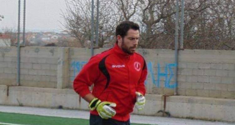 &Sigma;&tau;&omicron;&nu; &Kappa;&epsilon;&rho;&alpha;&upsilon;&nu;ό &epsilon;&pi;έ&sigma;&tau;&rho;&epsilon;&psi;&epsilon; &omicron; &Nu;ί&kappa;&omicron;&sigmaf; &Delta;&epsilon;&sigma;&pi;ό&tau;&eta;&sigmaf;