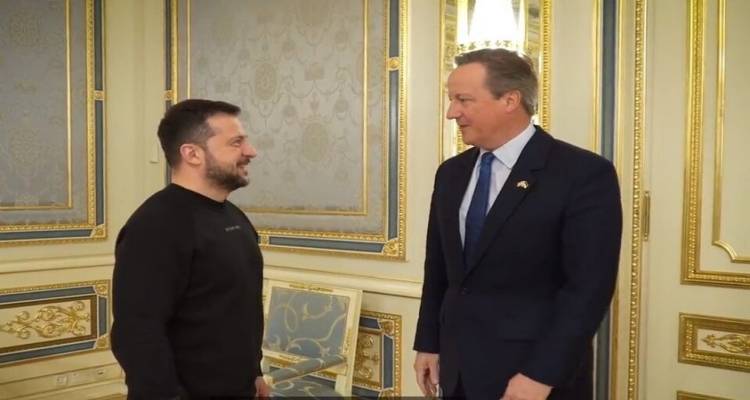 Στην Ουκρανία το πρώτο ταξίδι του Ντέιβιντ Κάμερον ως υπουργού των Εξωτερικών