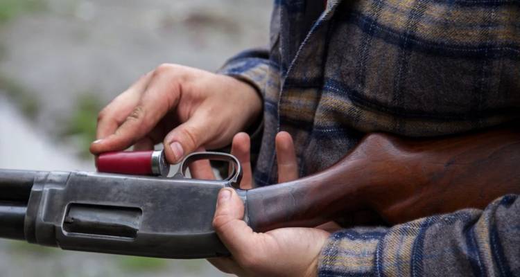 Σκύδρα: 75χρονος ομολόγησε την δολοφονία 72χρονου | Τον πυροβόλησε, τον έσυρε με το μηχανάκι και τον πέταξε