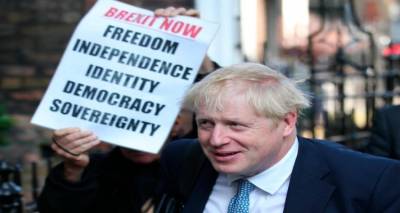 Brexit: &Tau;&iota;&sigmaf; &nu;έ&epsilon;&sigmaf; &pi;&rho;&omicron;&tau;ά&sigma;&epsilon;&iota;&sigmaf;  &tau;&omicron;&upsilon; &Mu;&pi;ό&rho;&iota;&sigmaf; &Tau;&zeta;ό&nu;&sigma;&omicron;&nu; &epsilon;&xi;&epsilon;&tau;ά&zeta;&omicron;&upsilon;&nu; &omicron;&iota; &Beta;&rho;&upsilon;&xi;έ&lambda;&lambda;&epsilon;&sigmaf;