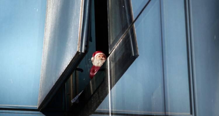 &Chi;&rho;&iota;&sigma;&tau;&omicron;&upsilon;&gamma;&epsilon;&nu;&nu;&iota;ά&tau;&iota;&kappa;&alpha; &mu;έ&tau;&rho;&alpha;: &Chi;&omega;&rho;ί&sigmaf; &tau;&alpha;&xi;ί&delta;&iota;&alpha; &kappa;&alpha;&iota; &rho;&epsilon;&beta;&epsilon;&gamma;&iota;ό&nu; | &Pi;&omicron;&iota;&alpha; &kappa;&alpha;&tau;&alpha;&sigma;&tau;ή&mu;&alpha;&tau;&alpha; &theta;&alpha; &alpha;&nu;&omicron;ί&xi;&omicron;&upsilon;&nu;, &pi;ώ&sigmaf; &kappa;&alpha;&iota; &pi;ό&tau;&epsilon;