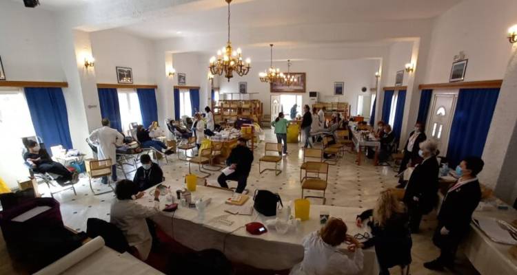 &Lambda;ή&mu;&nu;&omicron;&sigmaf;: 2&eta; &eta;&mu;έ&rho;&alpha; &epsilon;&theta;&epsilon;&lambda;&omicron;&nu;&tau;&iota;&kappa;ή&sigmaf; &alpha;&iota;&mu;&omicron;&delta;&omicron;&sigma;ί&alpha;&sigmaf; | "&Eta; &pi;&rho;&omicron;&sigma;&phi;&omicron;&rho;ά &alpha;ί&mu;&alpha;&tau;&omicron;&sigmaf; &epsilon;ί&nu;&alpha;&iota; &mu;&iota;&alpha; &pi;&rho;ά&xi;&eta; &alpha;&lambda;&lambda;&eta;&lambda;&epsilon;&gamma;&gamma;ύ&eta;&sigmaf;"