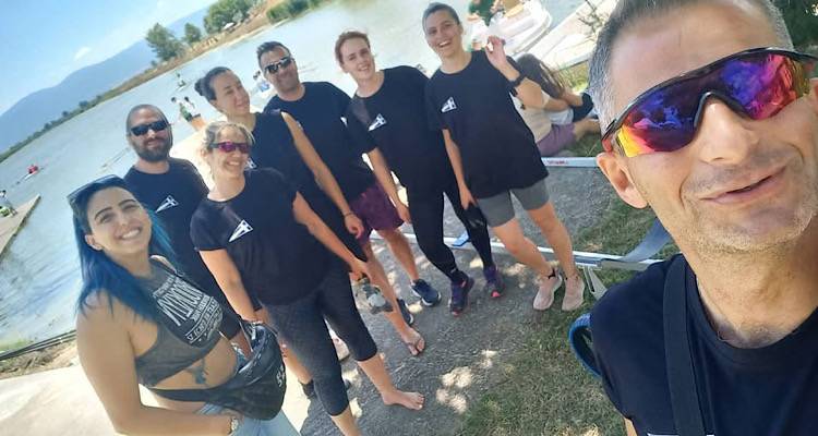 &Phi;&omega;&tau;ό &alpha;&pi;ό &tau;&eta;&nu; &pi;&epsilon;&rho;&sigma;&iota;&nu;ή &alpha;&pi;&omicron;&sigma;&tau;&omicron;&lambda;ή &sigma;&tau;&omicron; &Pi;&epsilon;&theta;&epsilon;&lambda;&iota;&nu;ό 