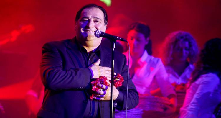 Ξεκινά η προπώληση εισιτηρίων για την εμφάνιση του Βασίλη Καρρά στη Λήμνο!