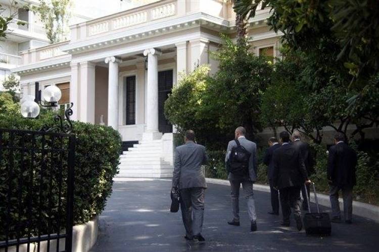 Επικοινωνιακή αντεπίθεση στις κοινωνικές αντιδράσεις ετοιμάζει το Μέγαρο Μαξίμου