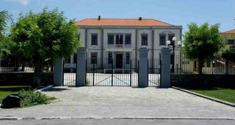 &Epsilon;&nu;&eta;&mu;&epsilon;&rho;&omega;&tau;&iota;&kappa;ή &omicron;&mu;&iota;&lambda;ί&alpha; &Sigma;&chi;&omicron;&lambda;&iota;&kappa;&omicron;ύ &Epsilon;&pi;&alpha;&gamma;&gamma;&epsilon;&lambda;&mu;&alpha;&tau;&iota;&kappa;&omicron;ύ &Pi;&rho;&omicron;&sigma;&alpha;&nu;&alpha;&tau;&omicron;&lambda;&iota;&sigma;&mu;&omicron;ύ &alpha;&pi;ό &tau;&omicron; &Gamma;&upsilon;&mu;&nu;ά&sigma;&iota;&omicron; &Mu;ύ&rho;&iota;&nu;&alpha;&sigmaf;
