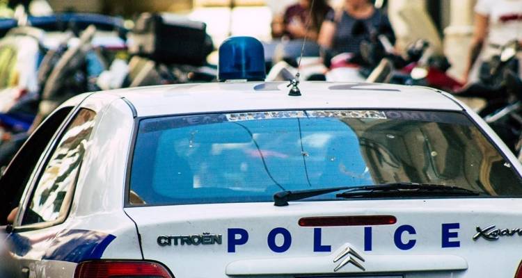 Θεσσαλονίκη: Συνελήφθη 14χρονος που οδηγούσε χωρίς δίπλωμα, παραβίασε κόκκινα φανάρια και μπήκε στο αντίθετο ρεύμα