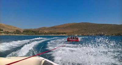 &Sigma;&upsilon;&nu;ά&nu;&tau;&eta;&sigma;&eta; &Delta;&eta;&mu;ά&rho;&chi;&omicron;&upsilon; &Lambda;ή&mu;&nu;&omicron;&upsilon; &mu;&epsilon; &tau;&omicron;&upsilon;&sigmaf; &epsilon;&pi;&alpha;&gamma;&gamma;&epsilon;&lambda;&mu;&alpha;&tau;ί&epsilon;&sigmaf; &tau;&omicron;&upsilon; &sigma;&omega;&mu;&alpha;&tau;&epsilon;ί&omicron;&upsilon; &laquo;&Lambda;&eta;&mu;&theta;ί&nu;&alpha;&lambda;&omicron;&sigmaf;&raquo;