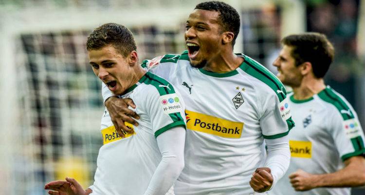 Με στήριγμα τα «Πουλάρια»