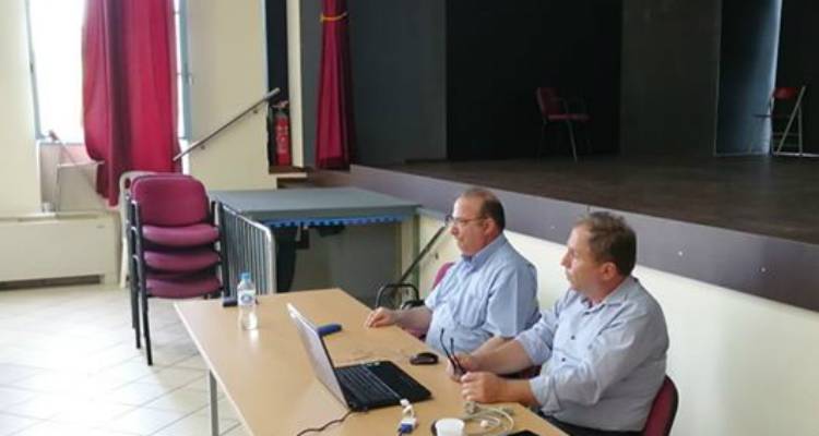 &Lambda;ή&mu;&nu;&omicron;&sigmaf;: &Tau;&omicron; &Epsilon;&pi;&iota;&mu;&epsilon;&lambda;&eta;&tau;ή&rho;&iota;&omicron; &Lambda;έ&sigma;&beta;&omicron;&upsilon; &epsilon;&nu;&eta;&mu;έ&rho;&omega;&sigma;&epsilon; &gamma;&iota;&alpha; &epsilon;&rho;&gamma;&alpha;&sigma;&iota;&alpha;&kappa;ά &kappa;&alpha;&iota; &alpha;&sigma;&phi;&alpha;&lambda;&iota;&sigma;&tau;&iota;&kappa;ά &theta;έ&mu;&alpha;&tau;&alpha; (photos)