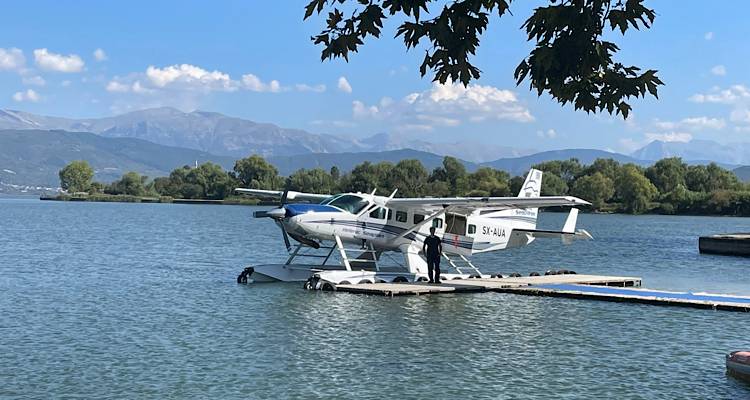 Η Ελλάδα έτοιμη για πτήσεις με υδροπλάνα | Αρνητική γνωμοδότηση σε Μήλο και Σαντορίνη από Ναυτιλίας