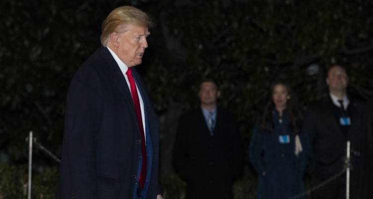 &Omicron; &Tau;&rho;&alpha;&mu;&pi; &sigma;&tau;&omicron; &epsilon;&delta;ώ&lambda;&iota;&omicron; -&Xi;&epsilon;&kappa;&iota;&nu;ά &eta; &iota;&sigma;&tau;&omicron;&rho;&iota;&kappa;ή &delta;ί&kappa;&eta;, &tau;&omicron;&nu; &kappa;&alpha;&tau;&eta;&gamma;&omicron;&rho;&omicron;ύ&nu; ό&tau;&iota; &zeta;ή&tau;&eta;&sigma;&epsilon; &alpha;&nu;&tau;&alpha;&lambda;&lambda;ά&gamma;&mu;&alpha;&tau;&alpha; &alpha;&pi;ό &tau;&omicron;&nu; &Omicron;&upsilon;&kappa;&rho;&alpha;&nu;ό &Pi;&rho;ό&epsilon;&delta;&rho;&omicron;