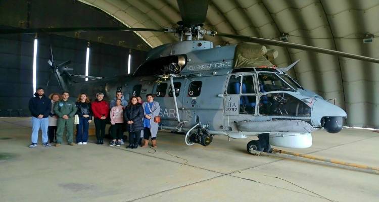 Επιμορφωτική Επίσκεψη της ΣΑΕΚ Λήμνου στην 130 Σμηναρχία Μάχης | Εκπαίδευση στις Αεροδιακομιδές Ασθενών
