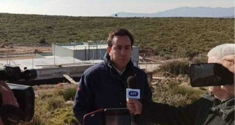 &Alpha;&pi;&omicron;&delta;&omicron;&kappa;ί&mu;&alpha;&sigma;&alpha;&nu; &tau;&omicron;&nu; &Nu;ό&tau;&eta; &Mu;&eta;&tau;&alpha;&rho;ά&kappa;&eta; &sigma;&tau;&eta; &Sigma;ά&mu;&omicron;