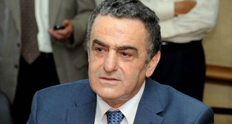 &Mu;ή&nu;&upsilon;&mu;&alpha; &Alpha;&theta;&alpha;&nu;&alpha;&sigma;ί&omicron;&upsilon; &gamma;&iota;&alpha; &tau;&omicron; &alpha;&pi;&omicron;&tau;έ&lambda;&epsilon;&sigma;&mu;&alpha; &tau;&omega;&nu; &Epsilon;&upsilon;&rho;&omega;&epsilon;&kappa;&lambda;&omicron;&gamma;ώ&nu;: &laquo;&Omicron; &lambda;&alpha;ό&sigmaf; &mu;ί&lambda;&eta;&sigma;&epsilon;&raquo;