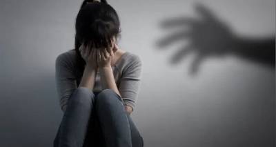&Iota;&tau;&alpha;&lambda;ί&alpha;: &Epsilon;&phi;&epsilon;&tau;&epsilon;ί&omicron; &tau;&omicron;&upsilon; &Tau;&omicron;&rho;ί&nu;&omicron; &alpha;&theta;ώ&omega;&sigma;&epsilon; ά&nu;&delta;&rho;&alpha; &alpha;&pi;ό &tau;&eta;&nu; &kappa;&alpha;&tau;&eta;&gamma;&omicron;&rho;ί&alpha; &beta;&iota;&alpha;&sigma;&mu;&omicron;ύ, &delta;&iota;ό&tau;&iota; &laquo;&tau;&omicron;&nu; &pi;&rho;&omicron;&kappa;ά&lambda;&epsilon;&sigma;&epsilon; &tau;&omicron; &theta;ύ&mu;&alpha;&raquo;!