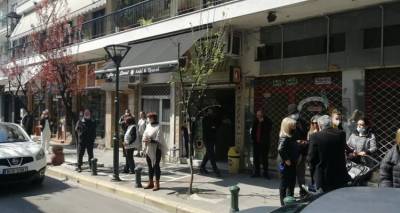 &Delta;&iota;&alpha;&mu;&alpha;&rho;&tau;&upsilon;&rho;ί&alpha; &epsilon;&mu;&pi;ό&rho;&omega;&nu; &sigma;&epsilon; &Theta;&epsilon;&sigma;&sigma;&alpha;&lambda;&omicron;&nu;ί&kappa;&eta; &kappa;&alpha;&iota; &Pi;ά&tau;&rho;&alpha; | &Theta;έ&lambda;&omicron;&upsilon;&nu; &nu;&alpha; &alpha;&nu;&omicron;ί&xi;&omicron;&upsilon;&nu; &tau;&alpha; &kappa;&alpha;&tau;&alpha;&sigma;&tau;ή&mu;&alpha;&tau;ά &tau;&omicron;&upsilon;&sigmaf; (photos)