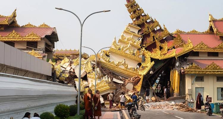 Σεισμός στη Μιανμάρ: Ισοπεδώθηκαν πάνω από 1.500 σπίτια | Απελευθερώθηκε ενέργεια ίση με 334 ατομικές βόμβες