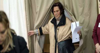 &Beta;&omicron;&upsilon;&lambda;&gamma;&alpha;&rho;ί&alpha;: &Delta;&upsilon;&sigma;ά&rho;&epsilon;&sigma;&tau;&eta; &alpha;&nu;&alpha;&tau;&rho;&omicron;&pi;ή &gamma;&iota;&alpha; &tau;&omicron;&nu; &Mu;&pi;&omicron;&rho;ί&sigma;&omicron;&phi; &sigma;&tau;&omicron;&nu; &alpha;΄&gamma;ύ&rho;&omicron; &tau;&omega;&nu; &pi;&rho;&omicron;&epsilon;&delta;&rho;&iota;&kappa;ώ&nu; &epsilon;&kappa;&lambda;&omicron;&gamma;ώ&nu;