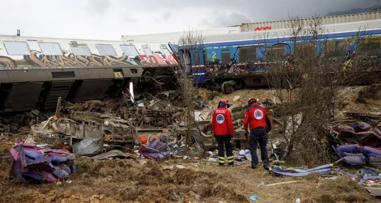 Δέκα οικογένειες θυμάτων των Τεμπών έχουν καταθέσει αίτημα εκταφής | Οι 33 αρνήθηκαν, αναμένουν απάντηση άλλων 9