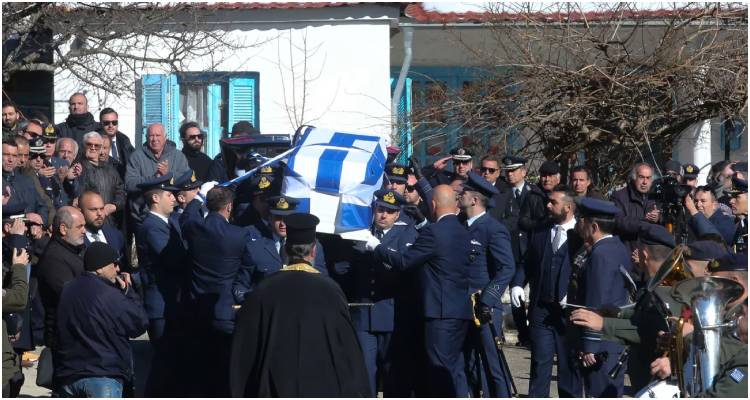 &Theta;&rho;ή&nu;&omicron;&sigmaf; &sigma;&tau;&eta;&nu; &kappa;&eta;&delta;&epsilon;ί&alpha; &tau;&omicron;&upsilon; &Epsilon;&upsilon;&sigma;&tau;ά&theta;&iota;&omicron;&upsilon; &Tau;&sigma;&iota;&tau;&lambda;&alpha;&kappa;ί&delta;&eta;: &laquo;&Epsilon;ί&sigma;&alpha;&iota; &omicron; ή&rho;&omega;ά&sigmaf; &mu;&alpha;&sigmaf;&raquo;, &sigma;&upsilon;&gamma;&kappa;&lambda;ό&nu;&iota;&sigma;&epsilon; &omicron; &alpha;&delta;&epsilon;&rho;&phi;ό&sigmaf; &tau;&omicron;&upsilon; &sigma;&tau;&omicron;&nu; &epsilon;&pi;&iota;&kappa;ή&delta;&epsilon;&iota;&omicron;