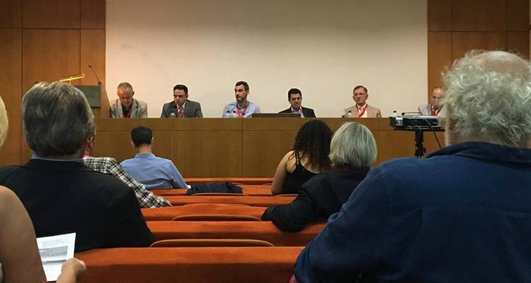 &Kappa;ά&nu;&rsquo;&tau;&omicron; ό&pi;&omega;&sigmaf; &mu;&epsilon; &tau;&eta; &mu;&alpha;&sigma;&tau;ί&chi;&alpha;: &tau;&omicron;&pi;&iota;&kappa;ό&tau;&eta;&tau;&alpha;, &pi;&omicron;&iota;ό&tau;&eta;&tau;&alpha; &kappa;&alpha;&iota; &upsilon;&psi;&eta;&lambda;ή &pi;&rho;&omicron;&sigma;&tau;&iota;&theta;έ&mu;&epsilon;&nu;&eta; &alpha;&xi;ί&alpha;