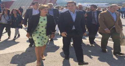 &Tau;&omicron;&nu; &Alpha;&lambda;έ&xi;&eta; &Tau;&sigma;ί&pi;&rho;&alpha; &kappa;&alpha;&iota; &tau;&omicron;&nu; &Kappa;&alpha;&gamma;&kappa;&epsilon;&lambda;ά&rho;&iota;&omicron; &tau;&eta;&sigmaf; &Alpha;&upsilon;&sigma;&tau;&rho;ί&alpha;&sigmaf; &upsilon;&pi;&omicron;&delta;έ&chi;&tau;&eta;&kappa;&epsilon; &sigma;&tau;&eta; &Lambda;έ&sigma;&beta;&omicron; &eta; &Chi;&rho;&iota;&sigma;&tau;&iota;ά&nu;&alpha; &Kappa;&alpha;&lambda;&omicron;&gamma;ή&rho;&omicron;&upsilon; (photos)