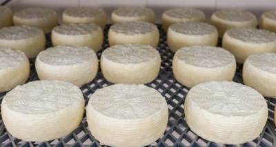 &Kappa;&alpha;&iota; &tau;&omicron; &Mu;&epsilon;&lambda;ί&chi;&lambda;&omega;&rho;&omicron; &Lambda;ή&mu;&nu;&omicron;&upsilon; &sigma;ύ&nu;&tau;&omicron;&mu;&alpha; &sigma;&tau;&alpha; &epsilon;&lambda;&lambda;&eta;&nu;&iota;&kappa;ά &Pi;&Omicron;&Pi; &tau;&upsilon;&rho;&iota;ά