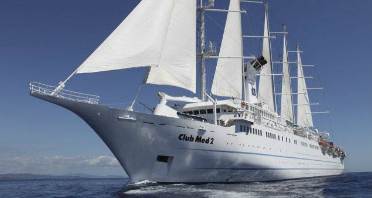 &Tau;&omicron; &kappa;&rho;&omicron;&upsilon;&alpha;&zeta;&iota;&epsilon;&rho;ό&pi;&lambda;&omicron;&iota;&omicron; CLUB MED II &laquo;έ&pi;&iota;&alpha;&sigma;&epsilon;&raquo; &Lambda;ή&mu;&nu;&omicron;