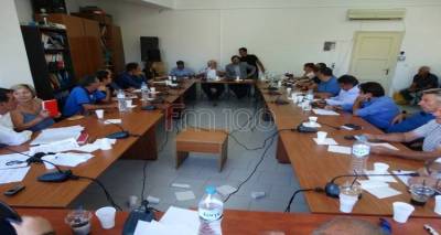 &Upsilon;&Pi;&Epsilon;&Sigma;- &Tau;&rho;&omicron;&pi;&omicron;&lambda;&omicron;&gamma;ί&alpha;: &Pi;&omicron;&iota;&epsilon;&sigmaf; &alpha;&rho;&mu;&omicron;&delta;&iota;ό&tau;&eta;&tau;&epsilon;&sigmaf; &mu;&epsilon;&tau;&alpha;&beta;&iota;&beta;ά&zeta;&omicron;&nu;&tau;&alpha;&iota; &epsilon;&kappa; &nu;έ&omicron;&upsilon; &sigma;&tau;&alpha; &delta;&eta;&mu;&omicron;&tau;&iota;&kappa;ά &sigma;&upsilon;&mu;&beta;&omicron;ύ&lambda;&iota;&alpha; &tau;&omega;&nu; &delta;ή&mu;&omega;&nu;